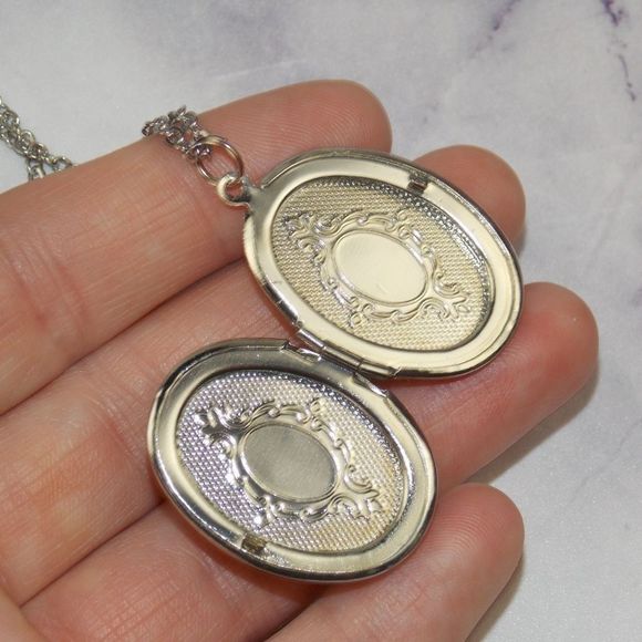 Crescent Moon Photo Locket Necklace witchy lunar witch vibes - Picture 3 of 8